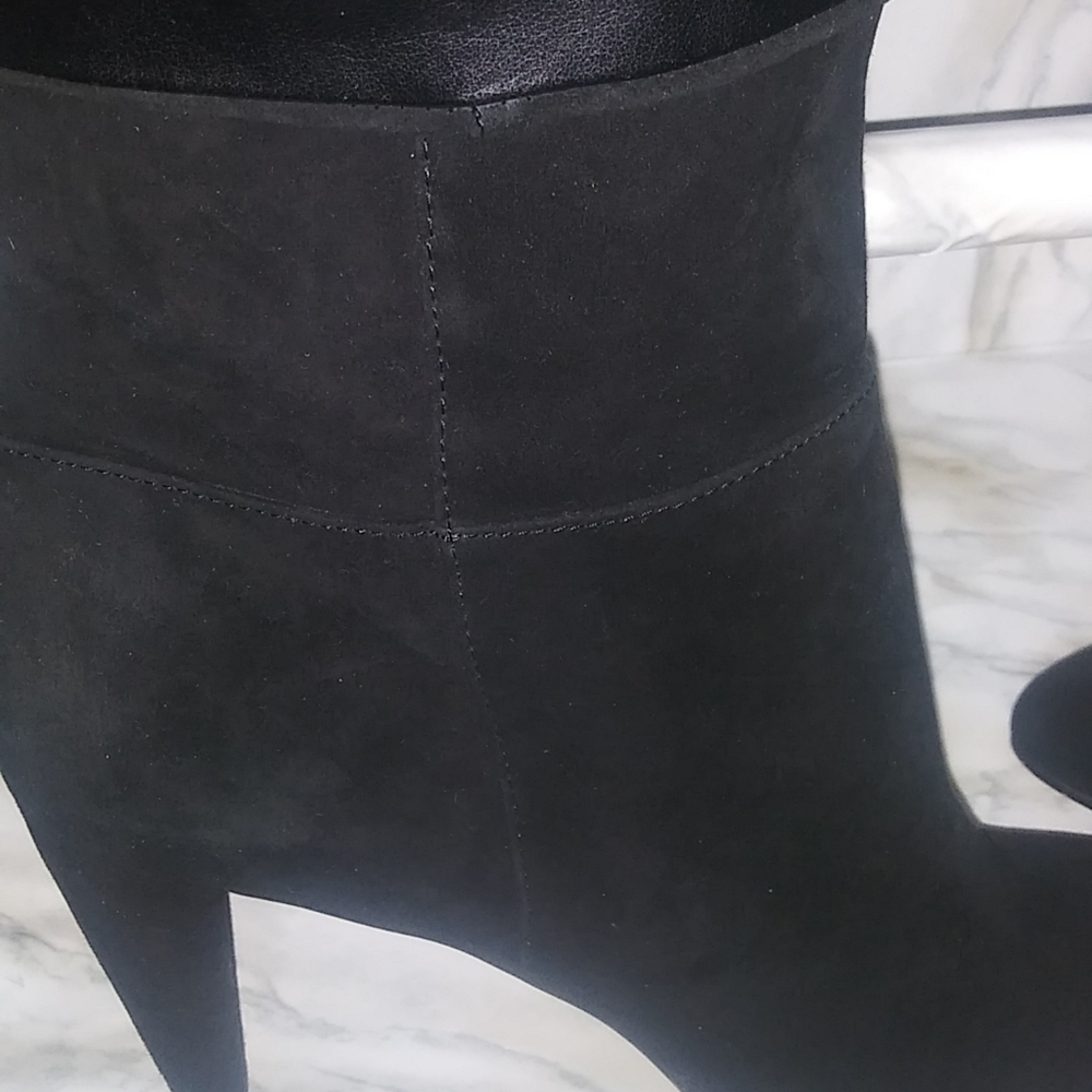 Boots. - Picture 5 of 11